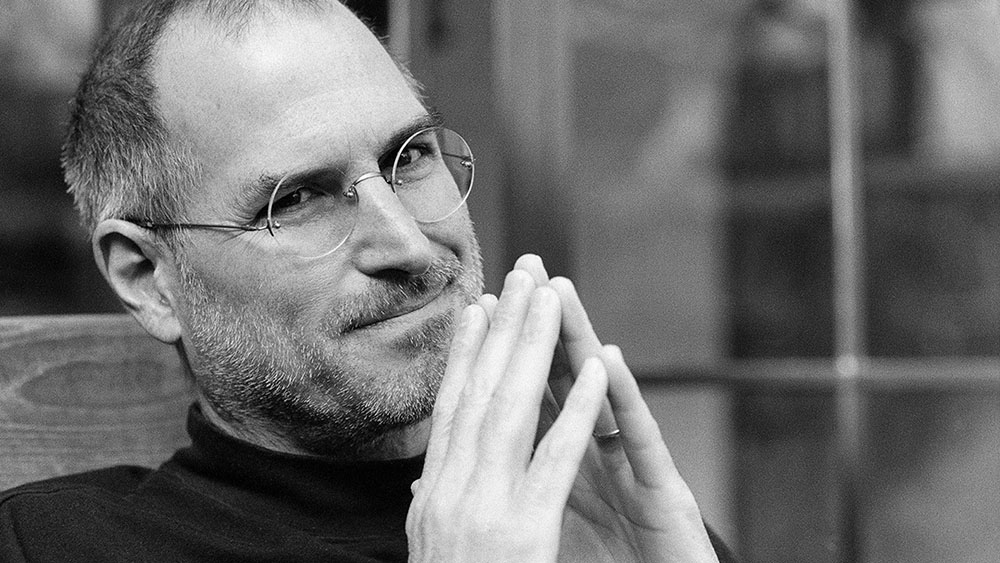 Steve Jobs teve um grande trabalho de marketing pessoal, mas nunca se esqueceu de sua empresa.